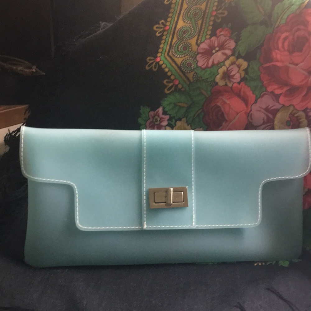 SONDRA ROBERTS PURSE.🔥🔥🔥🔥🌺💫